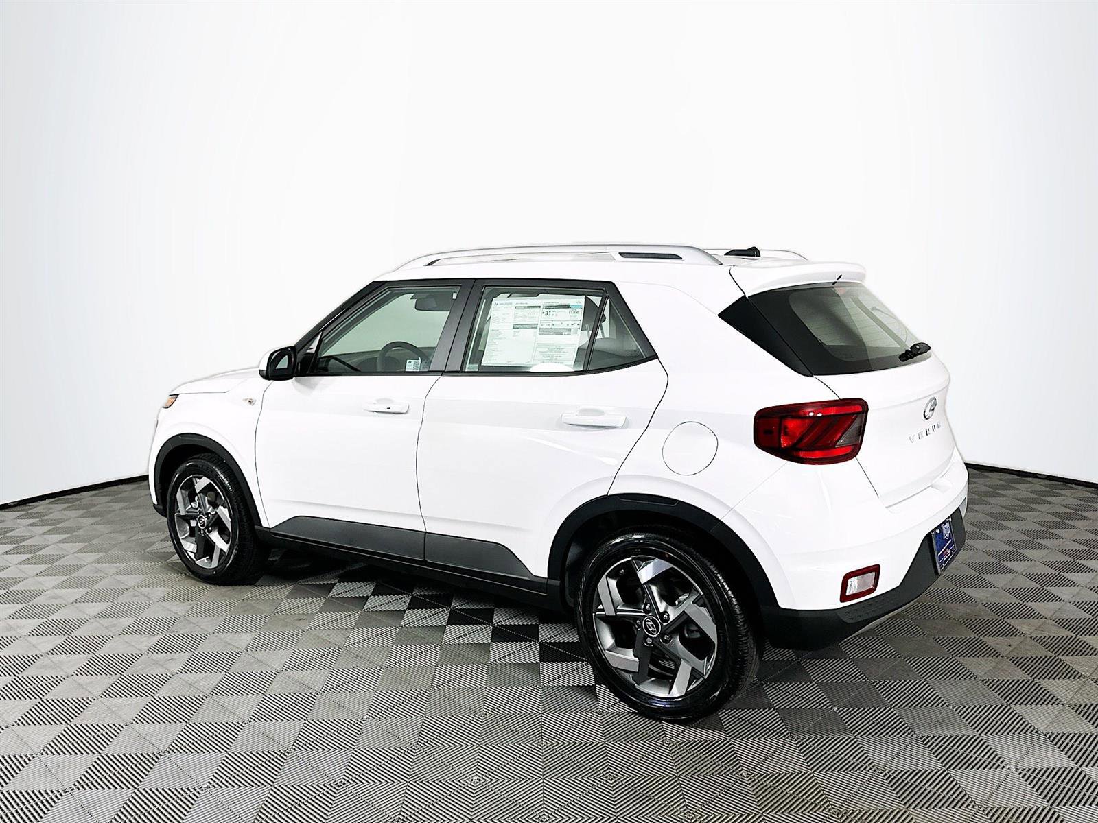 New 2025 Hyundai Venue SEL image 5