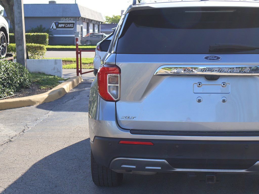 Used 2023 Ford Explorer XLT w/ Equipment Group 202A RWD image 15