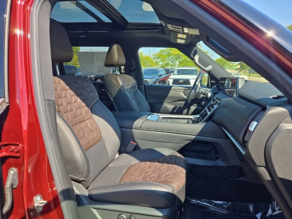 Used 2025 Nissan Armada Platinum w/ Convenience Package AWD/4WD image 12