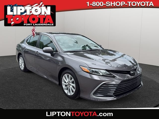Certified 2023 Toyota Camry LE FWD image 1