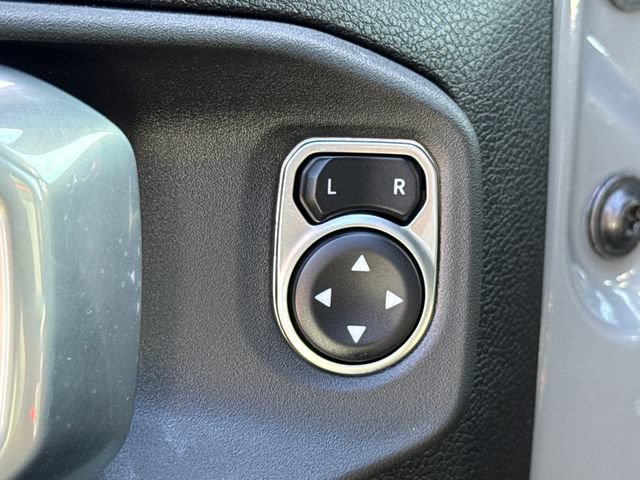 Used 2023 Jeep Gladiator Rubicon w/ LED Lighting Group AWD/4WD image 22
