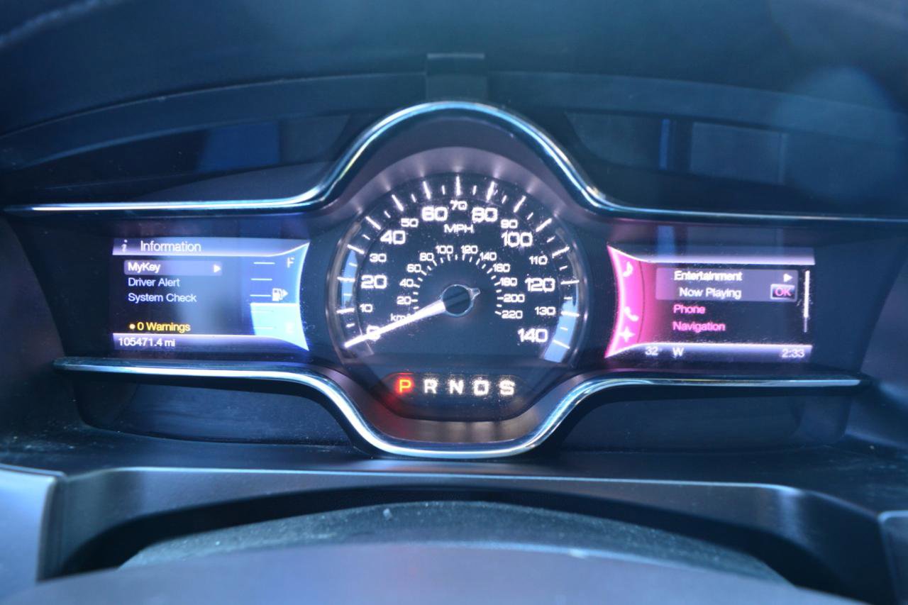 Used 2013 Lincoln MKS image 20