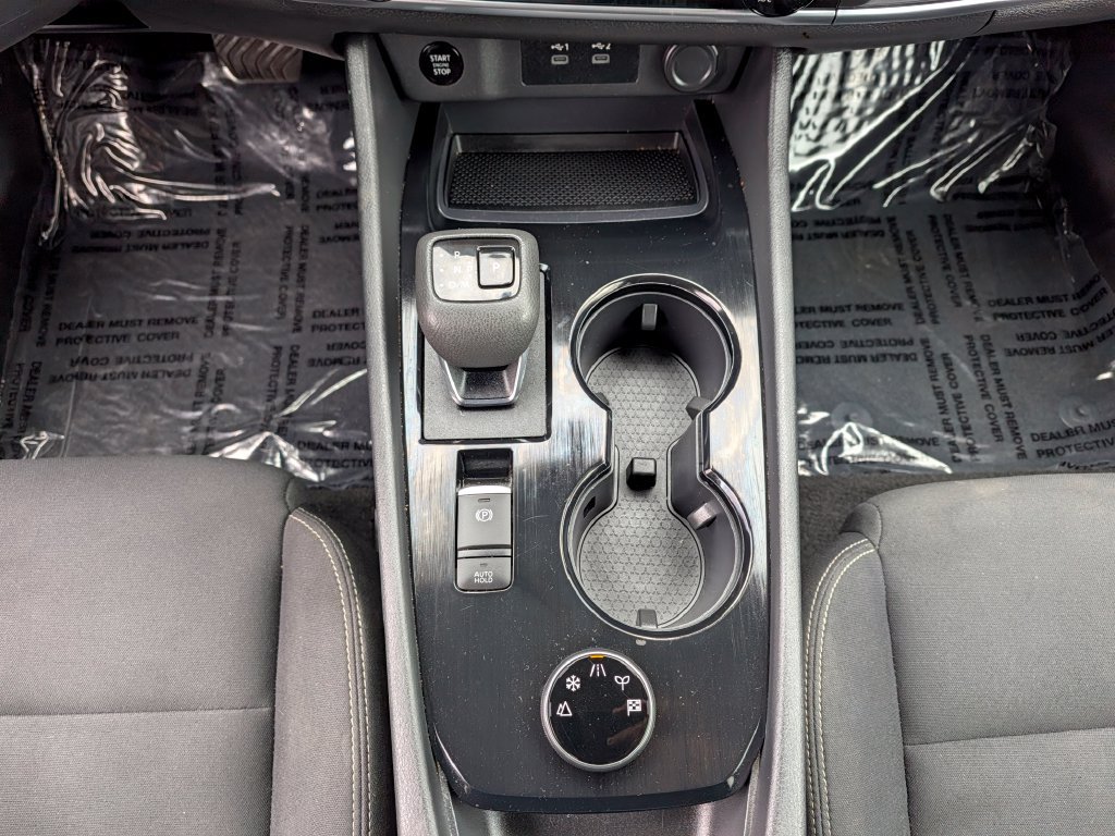 Used 2024 Nissan Rogue S AWD/4WD image 29