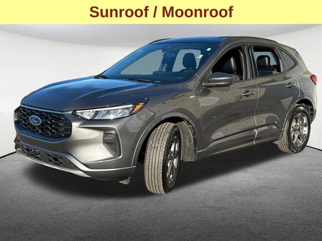 Used 2023 Ford Escape ST-Line w/ Tech Pack #1 AWD/4WD image 5