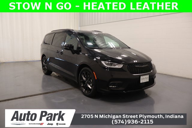 New 2026 Chrysler Pacifica Select image 1