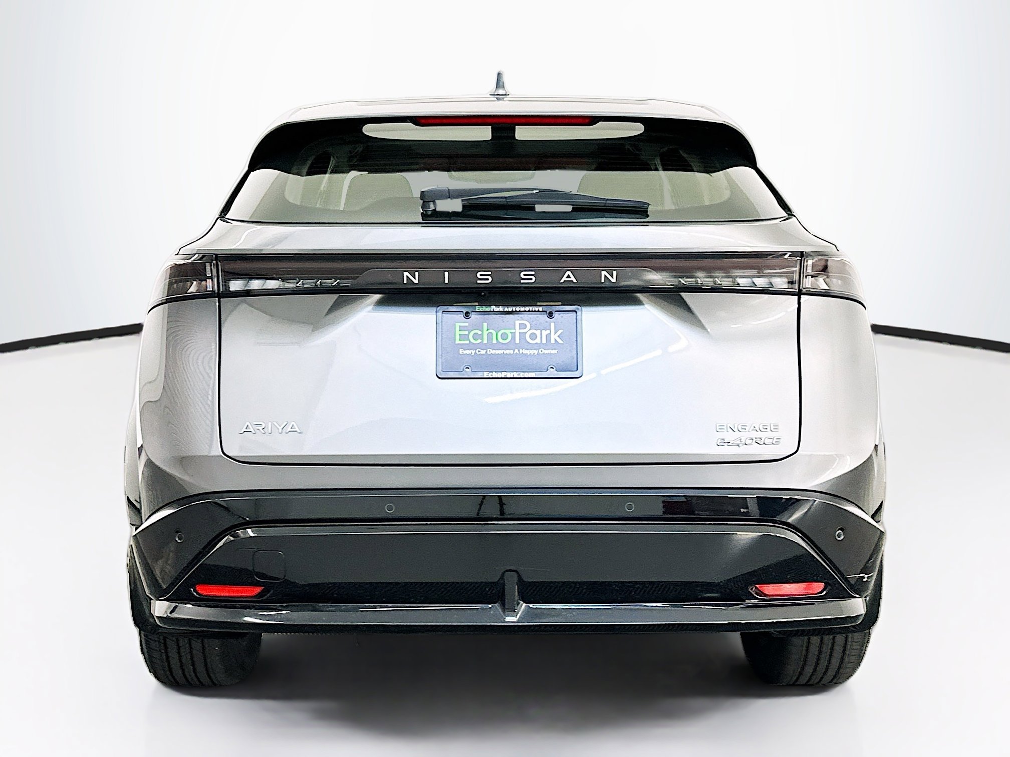 Used 2024 Nissan Ariya AWD image 7