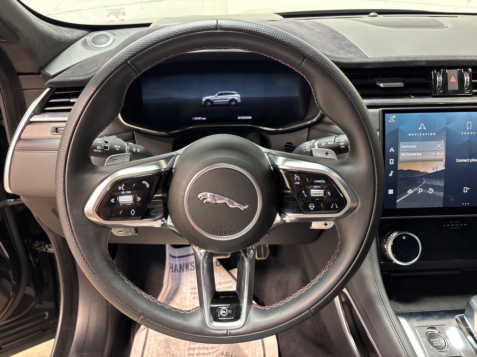 New 2026 Jaguar F-PACE SVR 575 Edition AWD/4WD image 19
