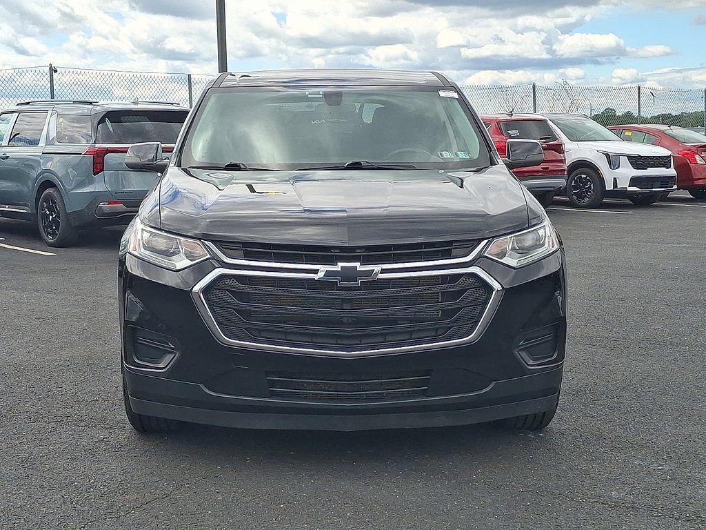 Used 2021 Chevrolet Traverse LS FWD image 2