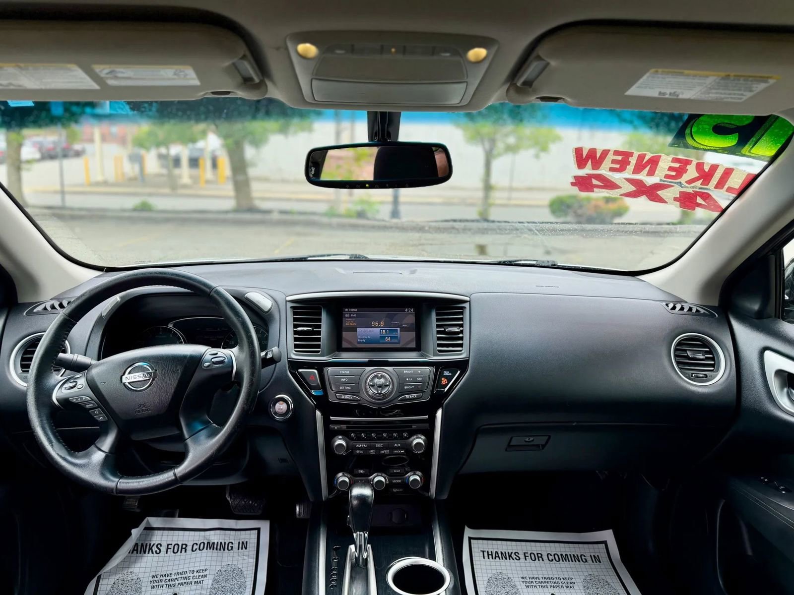 Used 2015 Nissan Pathfinder SV AWD/4WD image 12