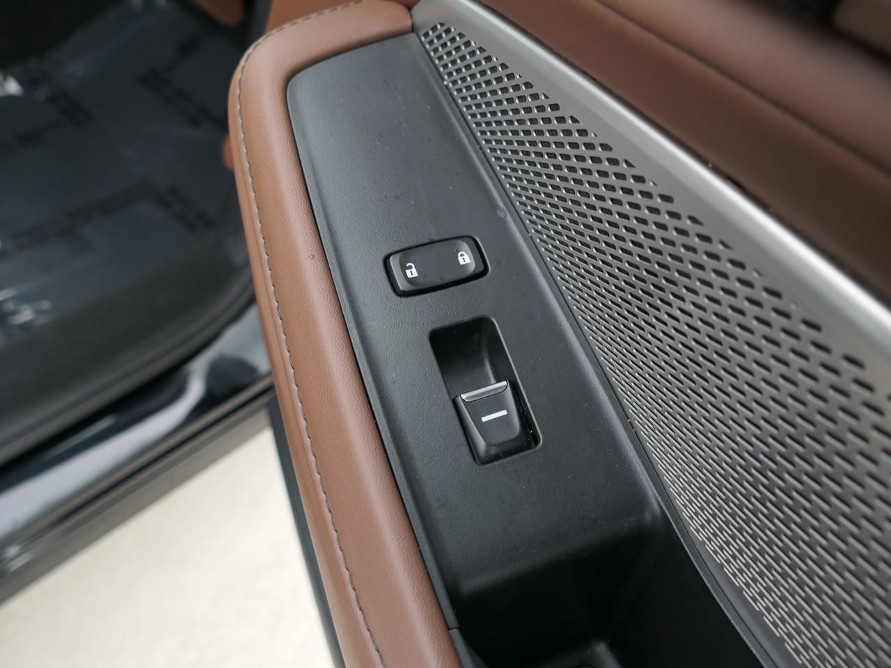 Used 2023 Acura MDX FWD w/ Technology Package image 24