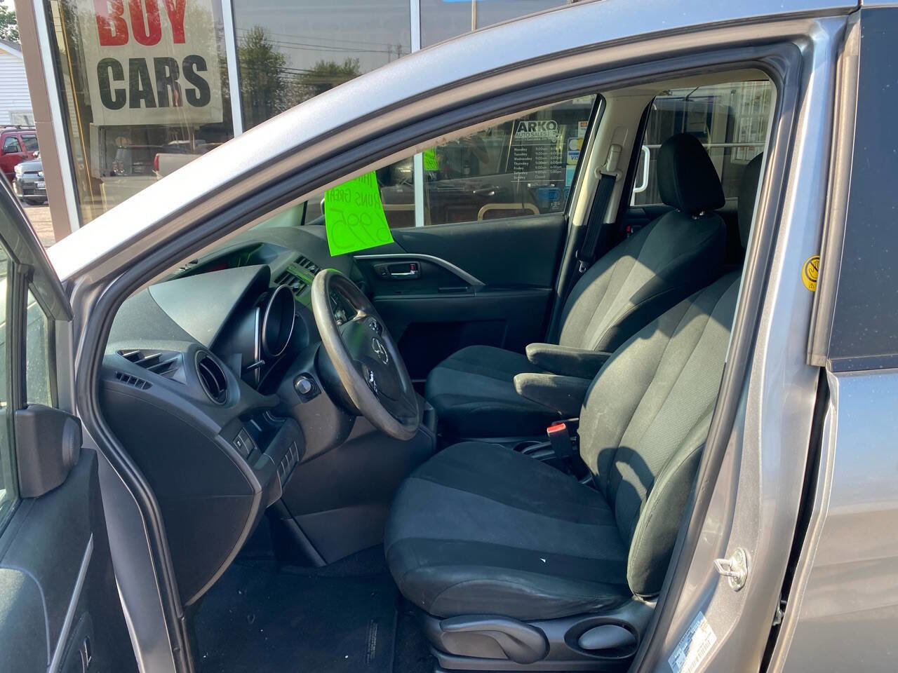 Used 2014 MAZDA MAZDA5 Sport image 11