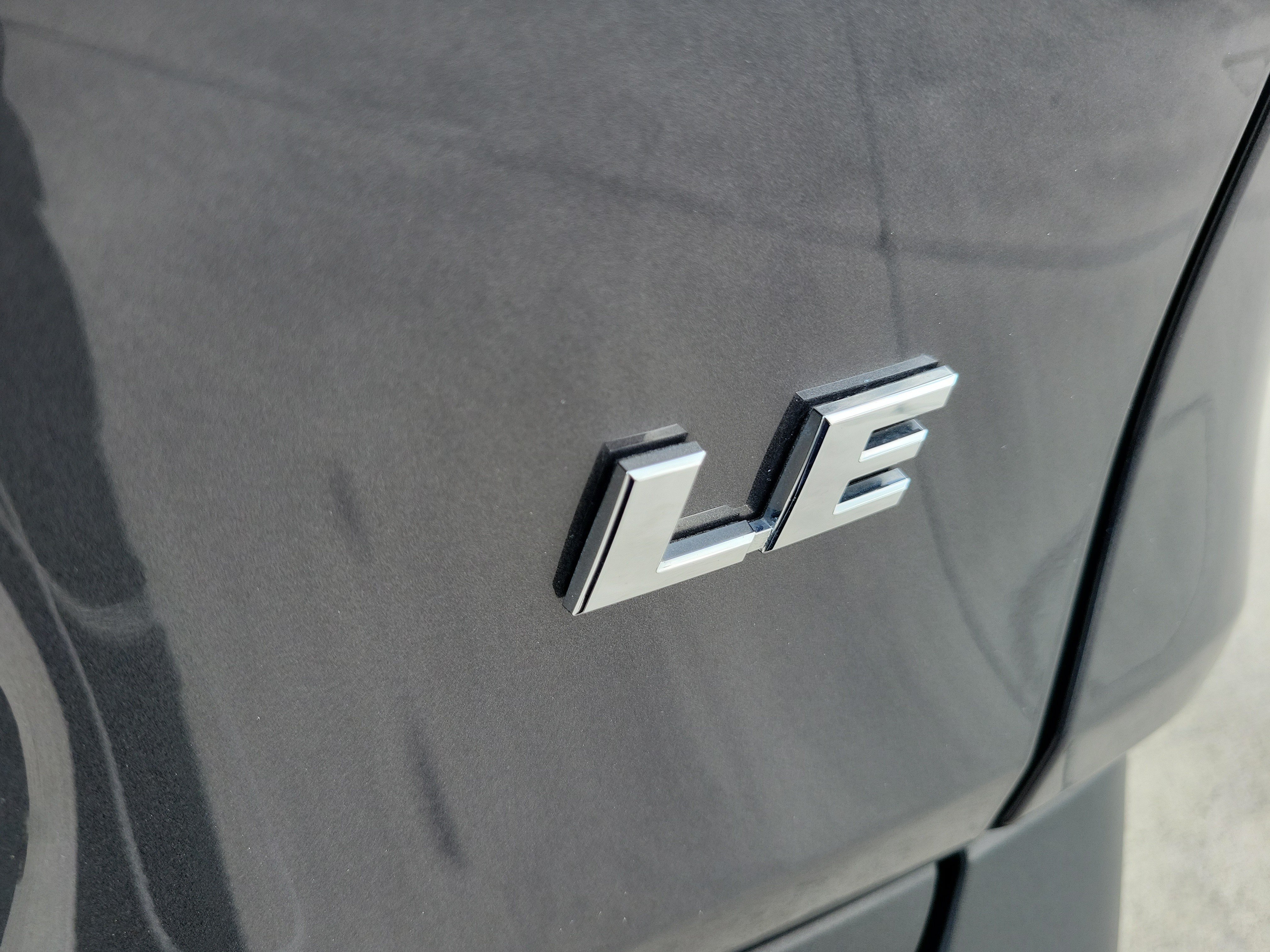 Certified 2025 Toyota RAV4 LE FWD image 9