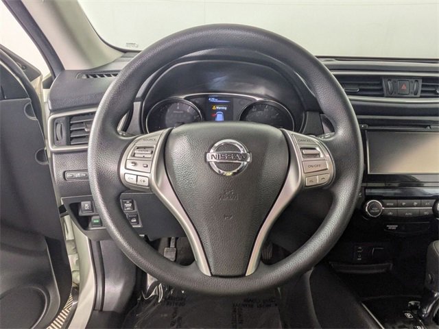 Used 2015 Nissan Rogue SV w/ SV Premium Package image 17