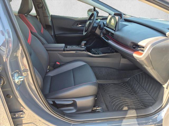 Used 2026 Toyota Prius Plug-In Hybrid FWD image 19