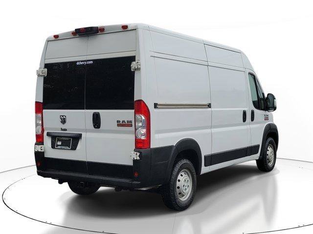 Used 2022 RAM ProMaster 2500 w/ Convenience Group FWD image 4