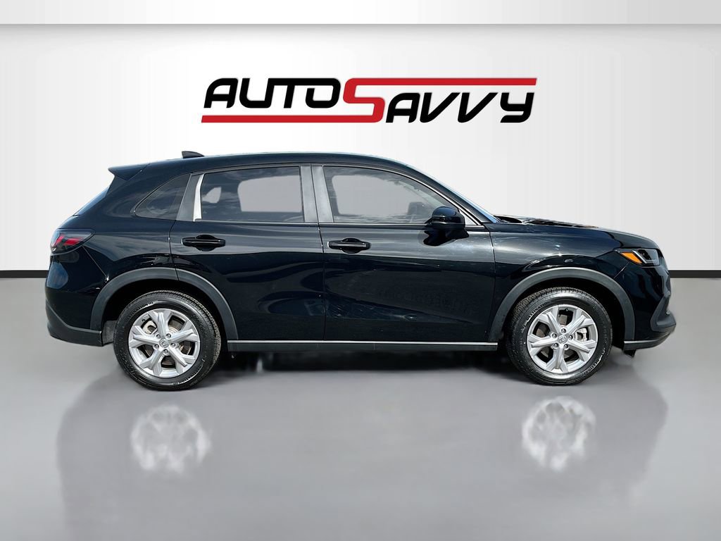 Used 2023 Honda HR-V LX image 8