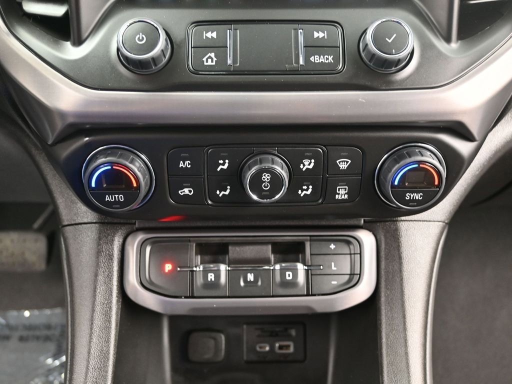 Used 2023 GMC Acadia AT4 w/ Technology Package AWD/4WD image 16