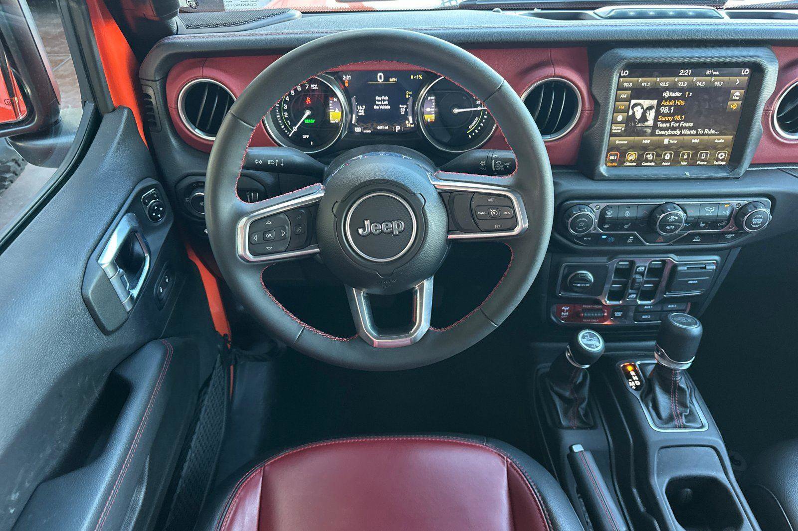 Used 2023 Jeep Wrangler Unlimited Rubicon 4xe image 15