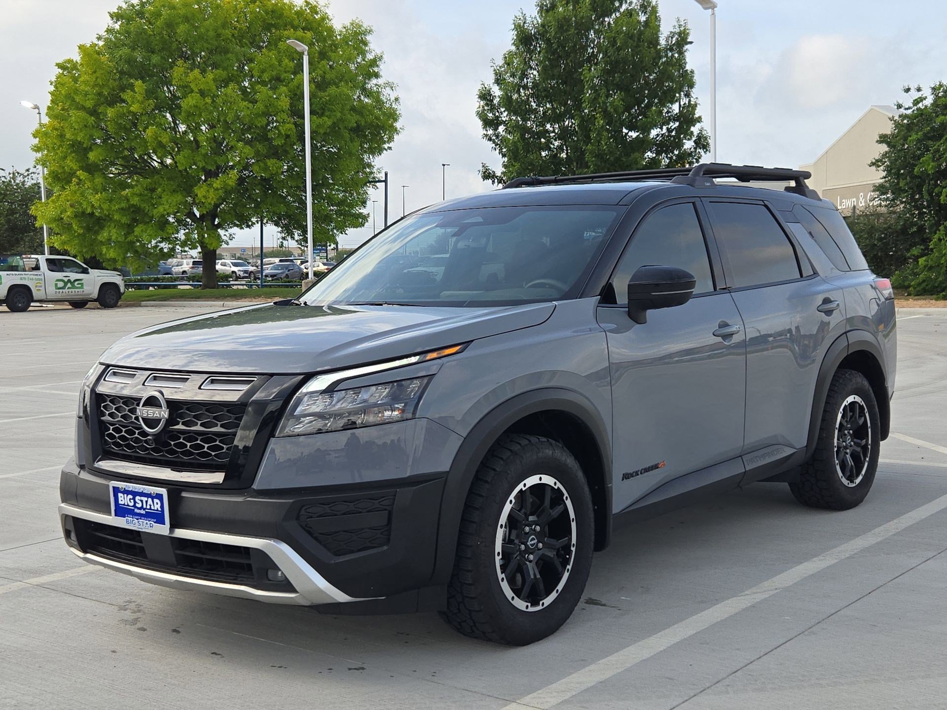 Used 2025 Nissan Pathfinder Rock Creek image 8