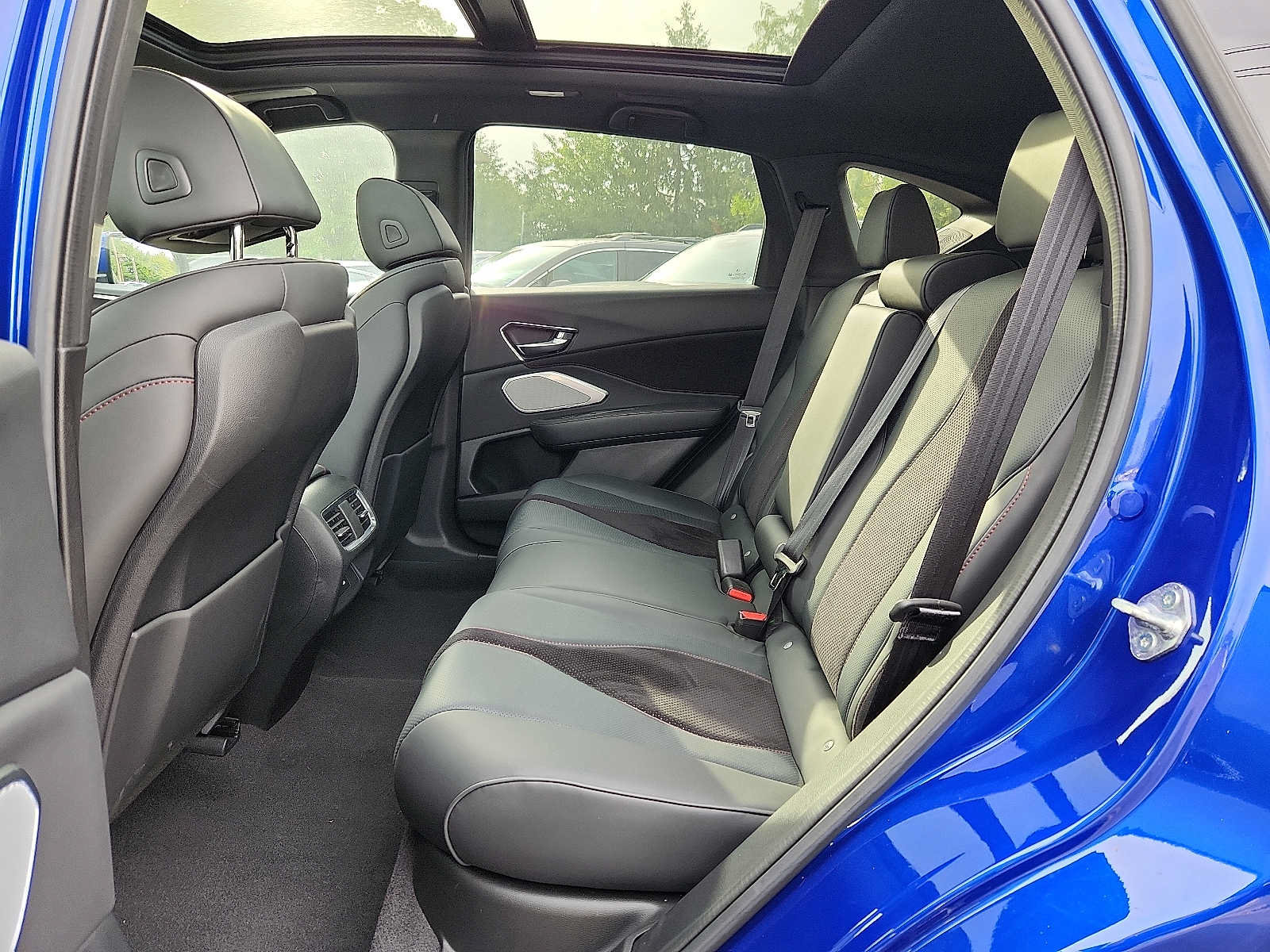 Used 2023 Acura RDX w/ Advance Package AWD/4WD image 10