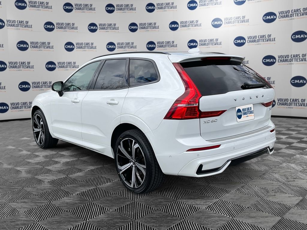 Certified 2023 Volvo XC60 B6 Ultimate w/ Protection Package Premier image 3