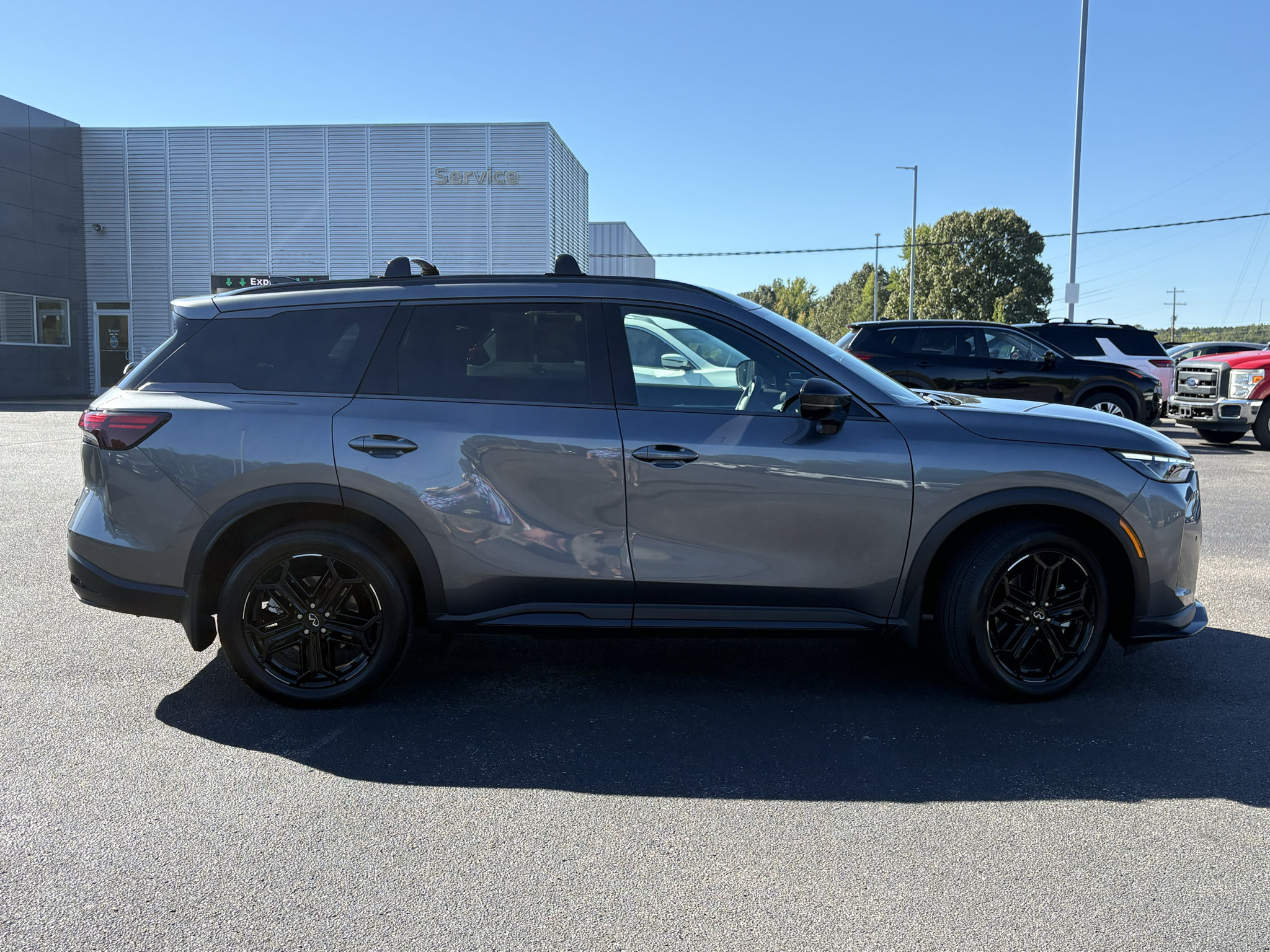 Used 2026 INFINITI QX60 Sport w/ Dark Cargo Package AWD/4WD image 6