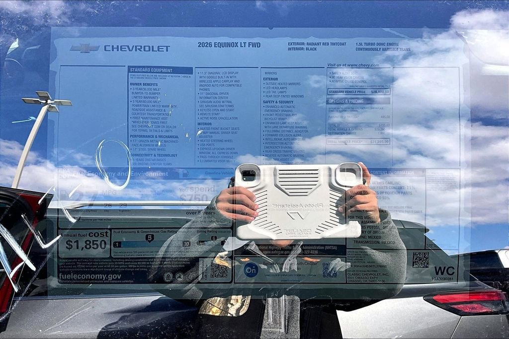 New 2026 Chevrolet Equinox LT image 13