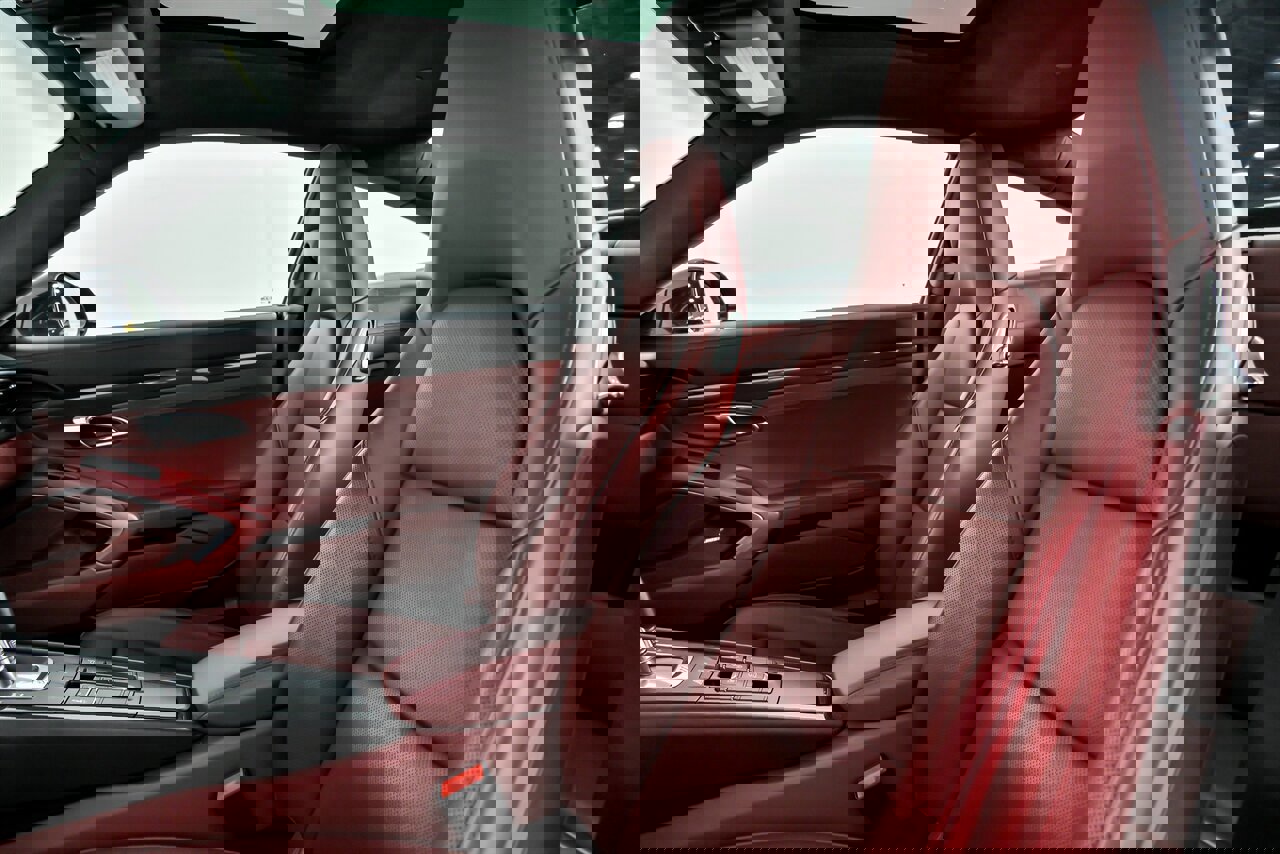 Used 2017 Porsche 911 Turbo image 21