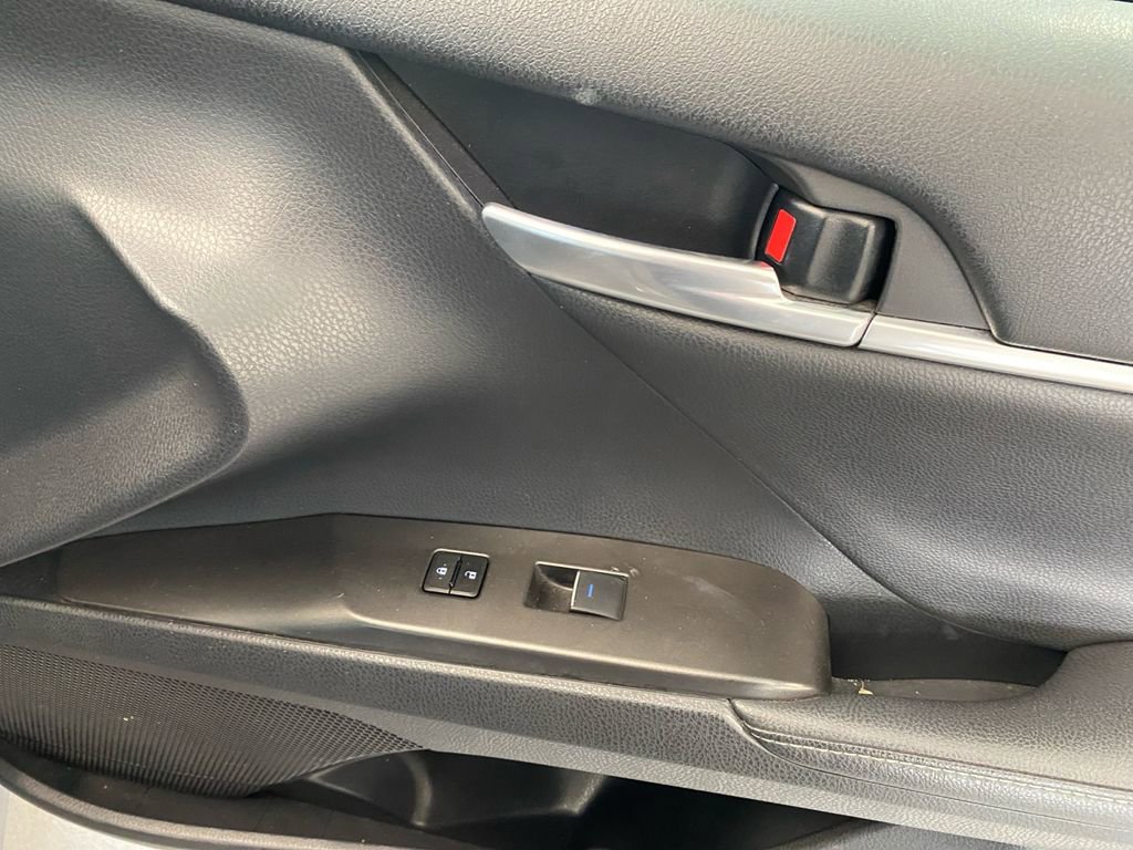 Used 2023 Toyota Camry XSE image 15