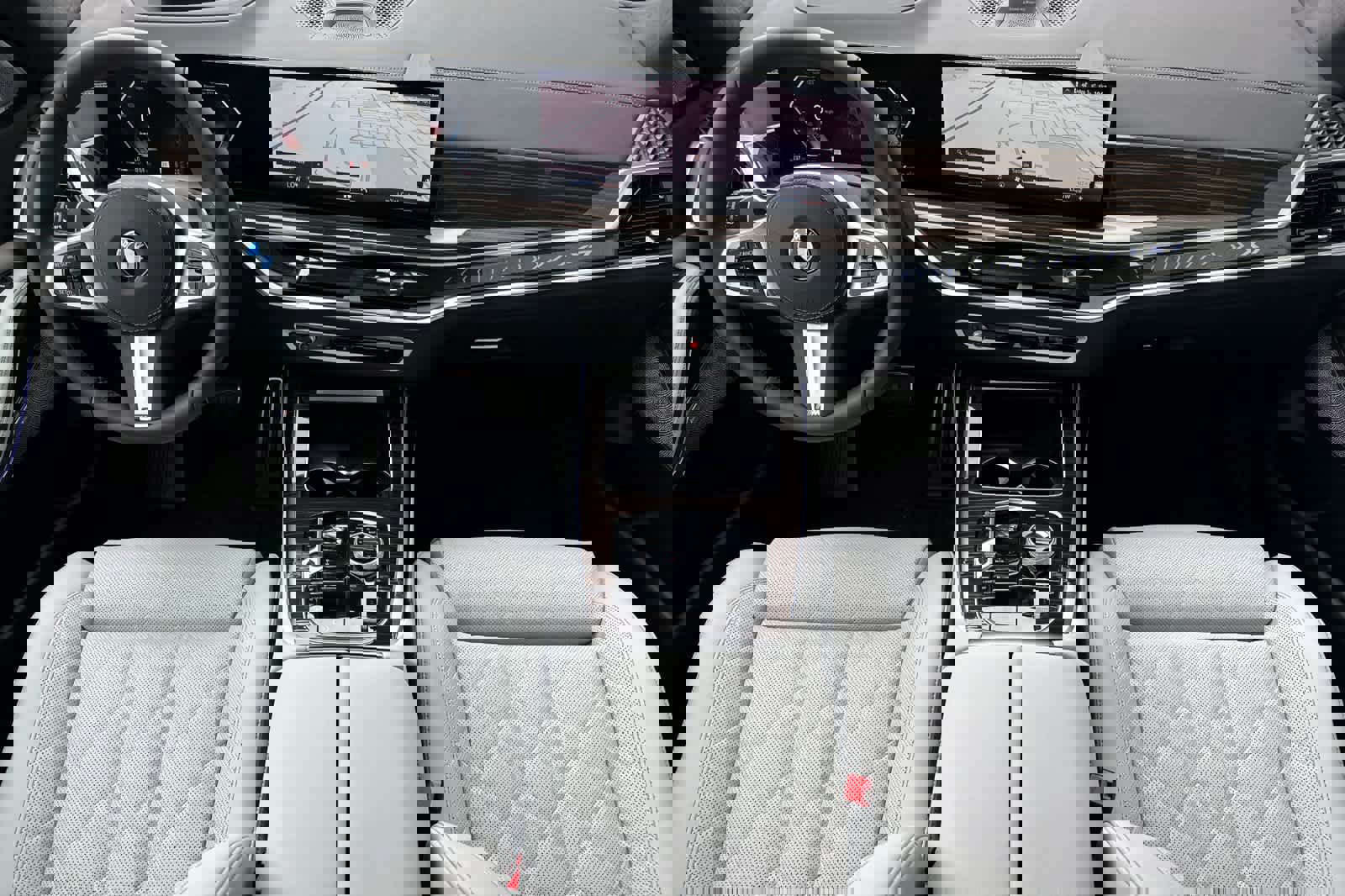 New 2026 BMW X7 xDrive40i w/ M Sport Package image 3