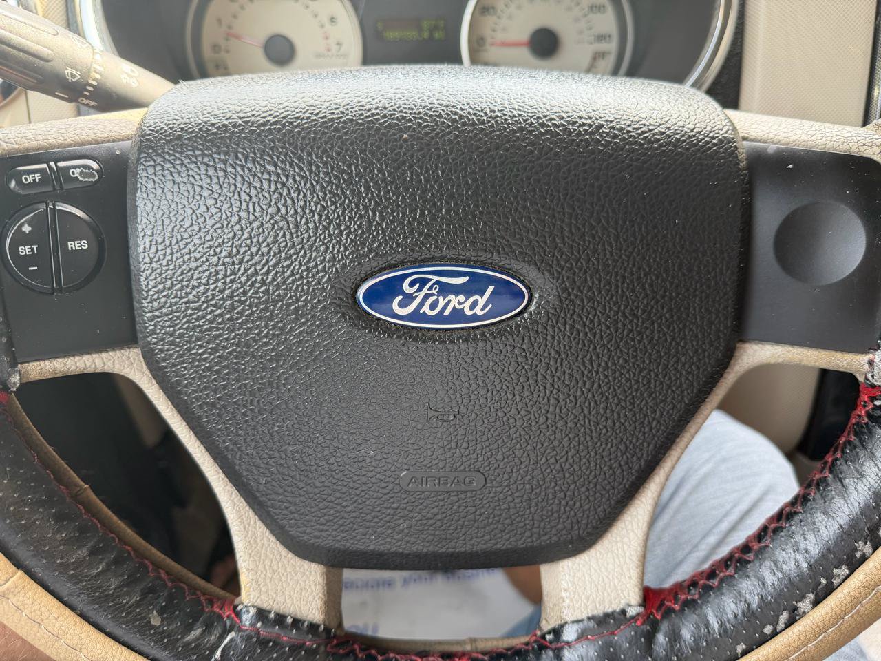 Used 2007 Ford Explorer Sport Trac XLT AWD/4WD image 25