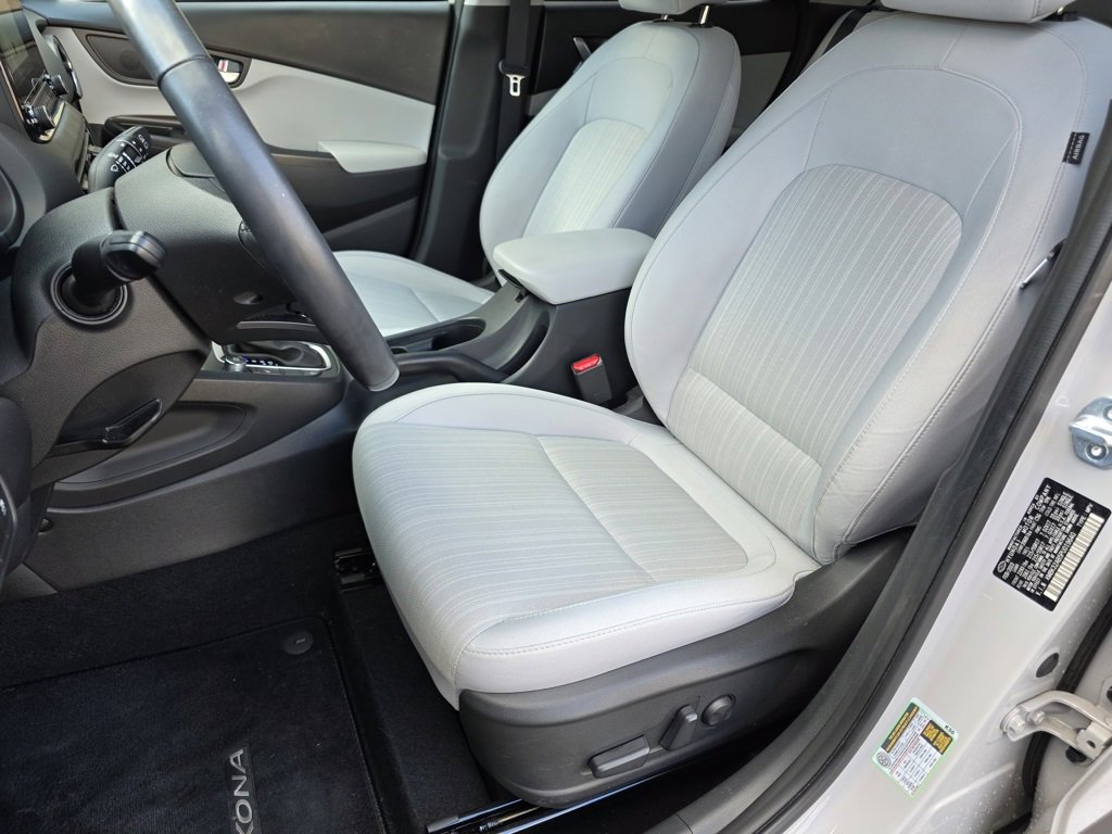 Used 2023 Hyundai Kona SEL w/ Convenience Package image 19