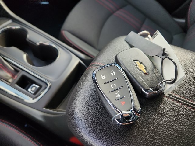 Used 2023 Chevrolet Equinox RS FWD image 49