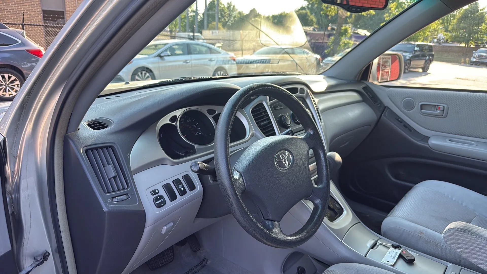 Used 2004 Toyota Highlander 2WD V6 image 13