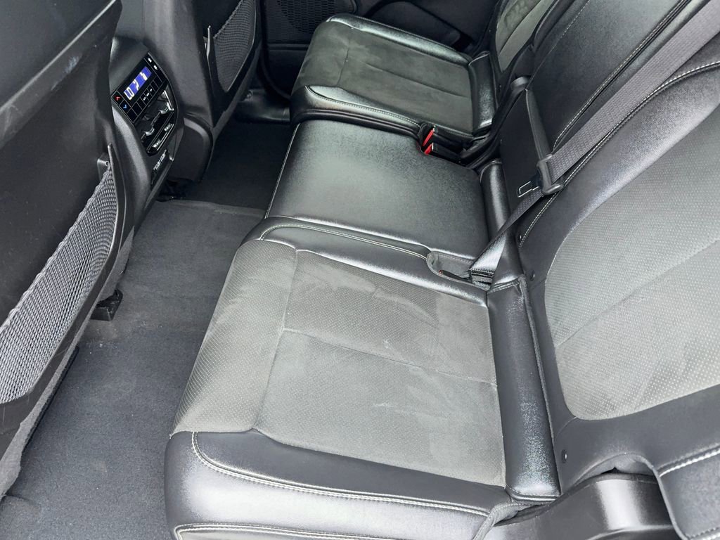 Used 2023 Jeep Grand Cherokee L Laredo AWD/4WD image 44