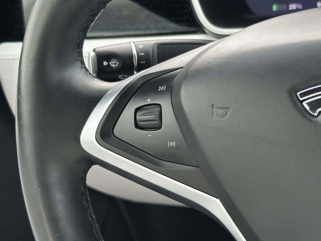 Used 2017 Tesla Model S 100D AWD/4WD image 24