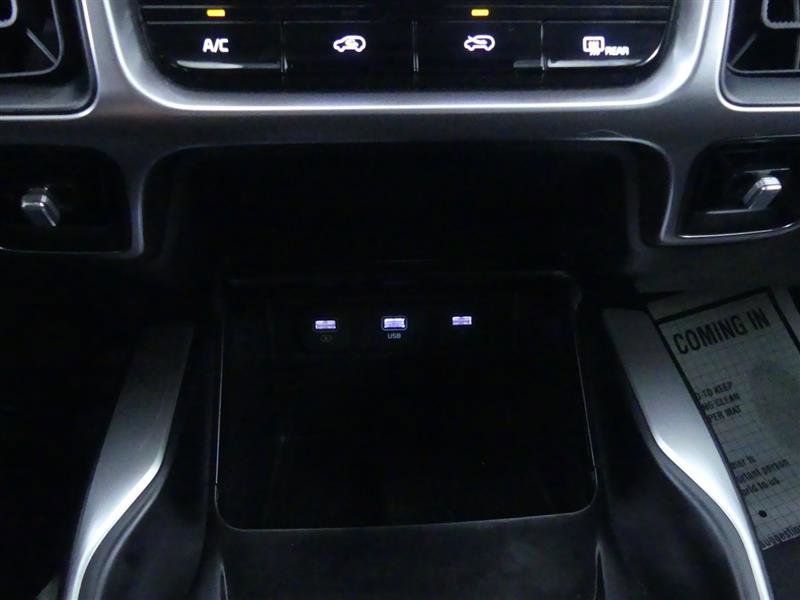 Used 2023 Kia Sorento LX image 14