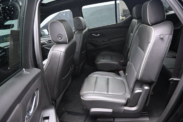 Used 2023 Chevrolet Traverse Premier w/ Redline Edition AWD/4WD image 36