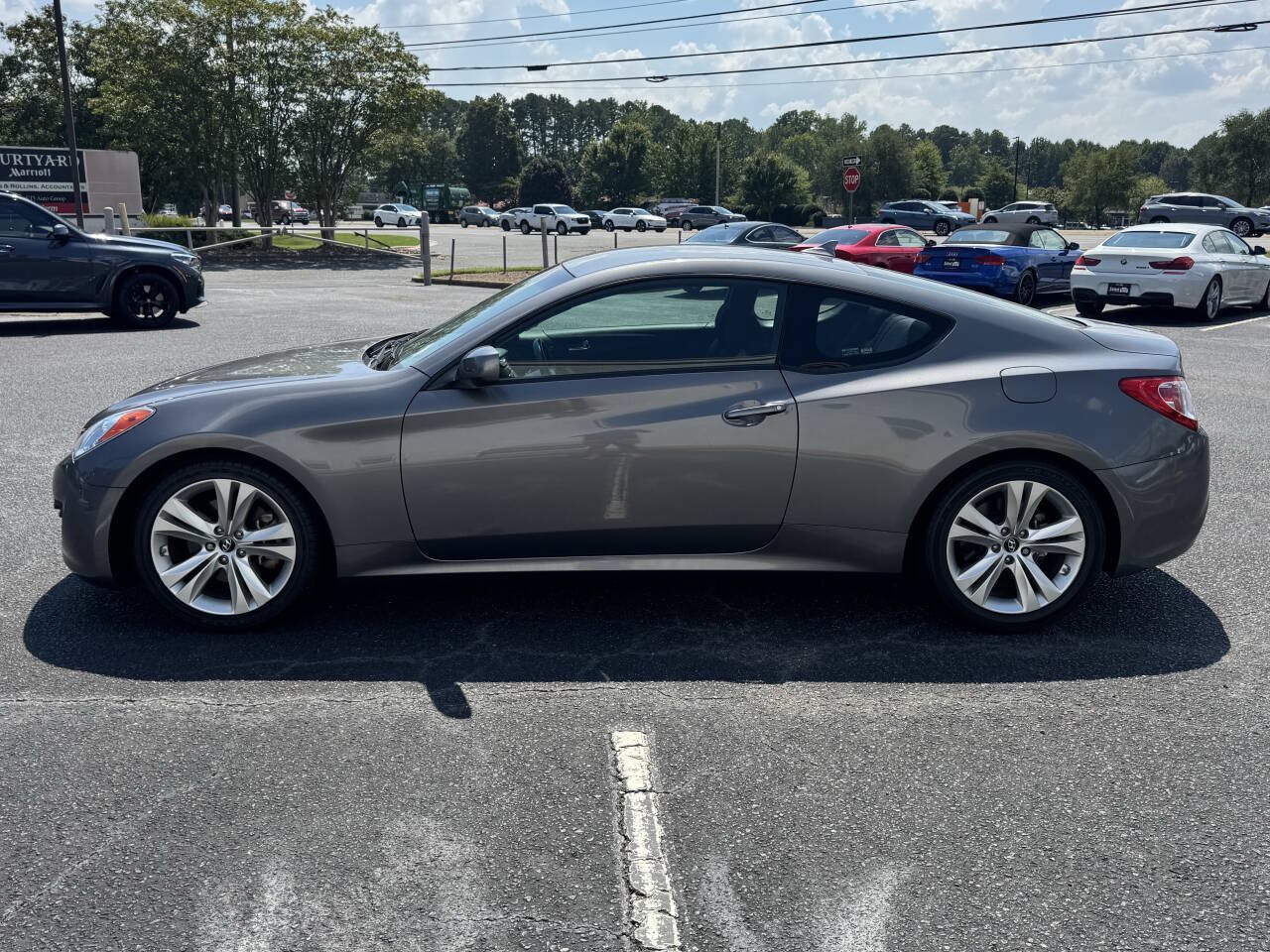 Used 2011 Hyundai Genesis 2.0T RWD image 4