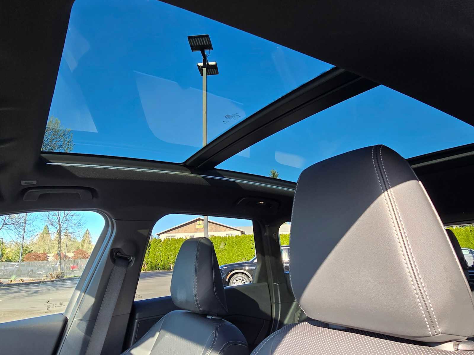 Used 2025 BMW X1 xDrive28i image 22