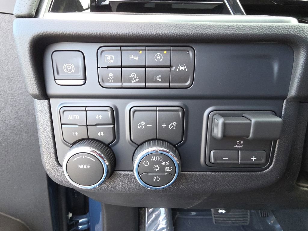 New 2026 Chevrolet Tahoe Premier w/ Sun And Tow Package AWD/4WD image 20