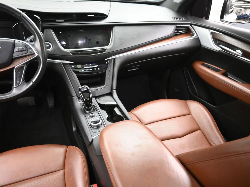 Used 2021 Cadillac XT5 Premium Luxury image 12