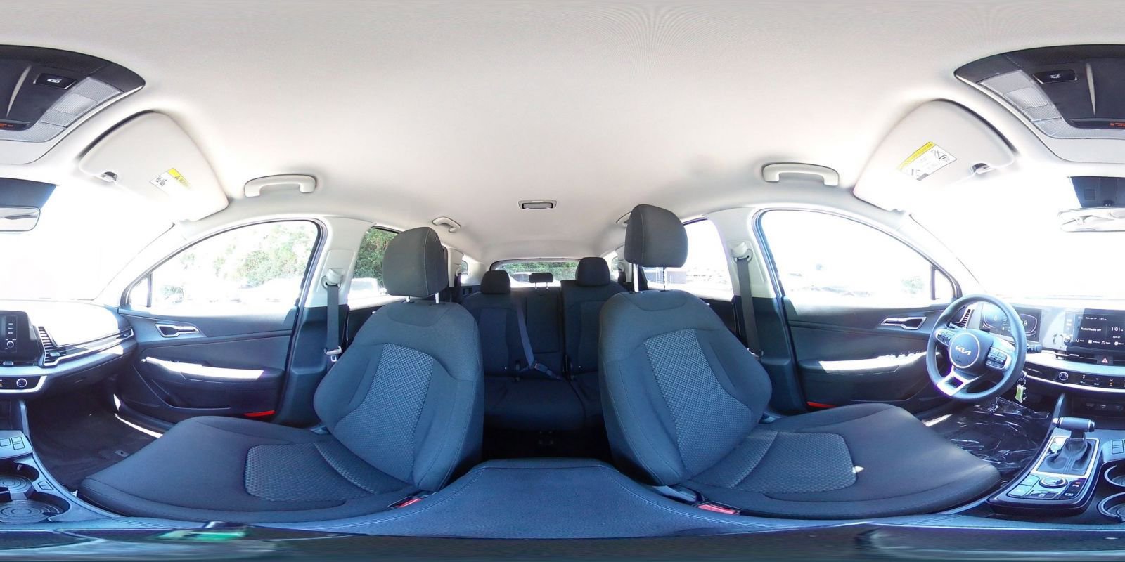 Used 2025 Kia Sportage LX FWD image 40