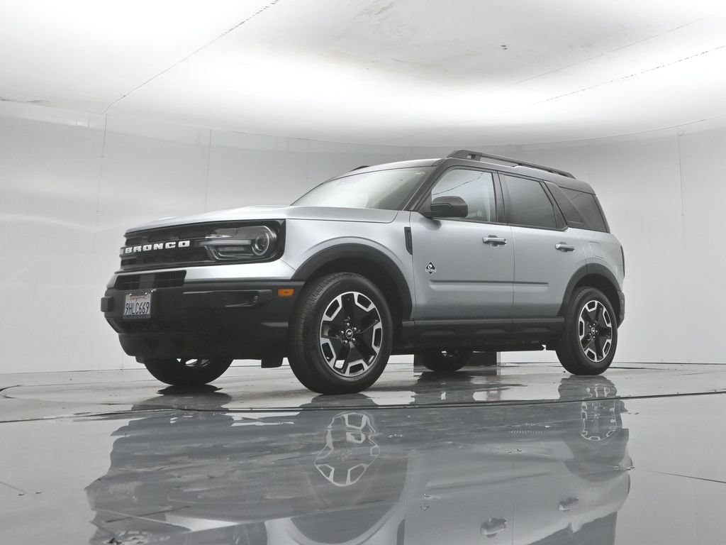 Certified 2023 Ford Bronco Sport Outer Banks w/ Tech Package AWD/4WD image 47