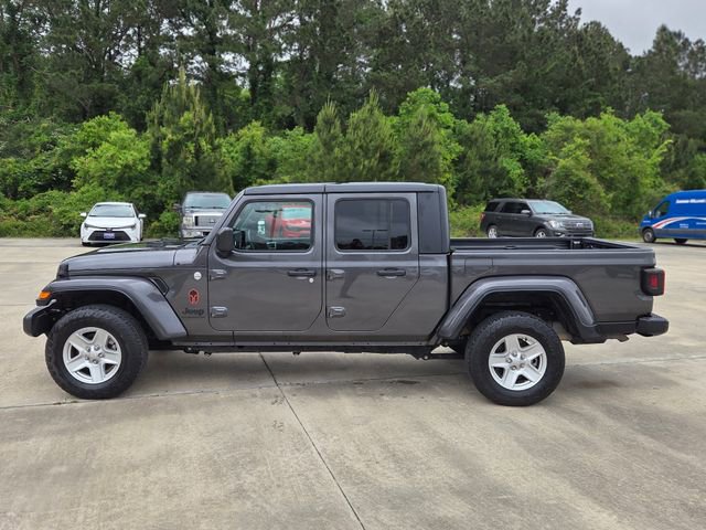 Used 2021 Jeep Gladiator Sport AWD/4WD image 2