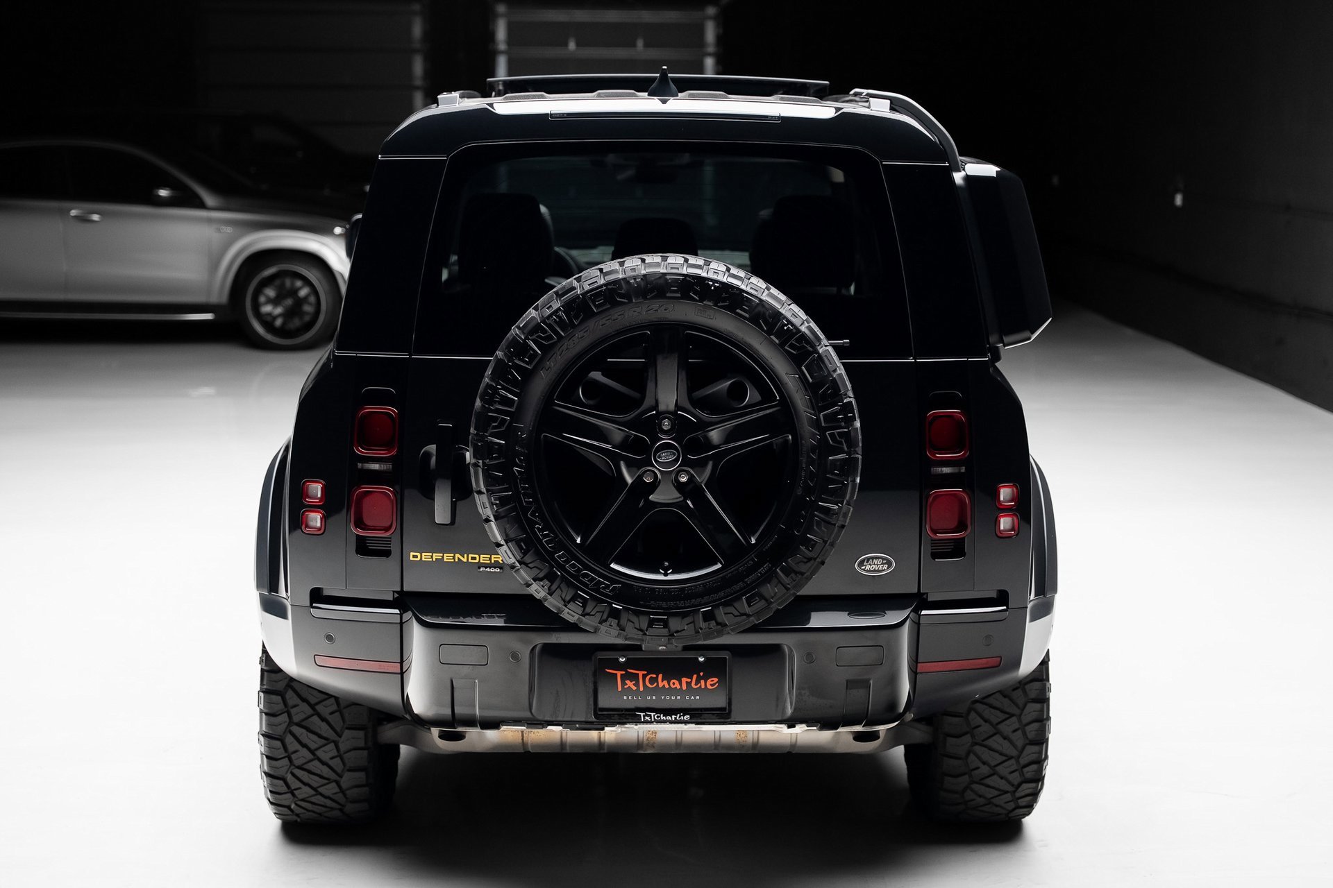 Used 2022 Land Rover Defender 110 SE image 26