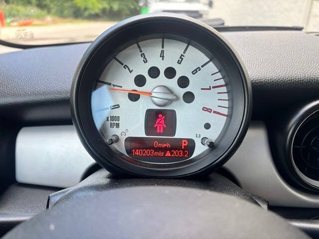 Used 2011 MINI Cooper Hardtop FWD image 4