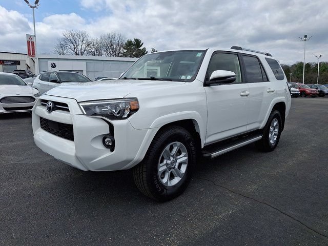 Used 2022 Toyota 4Runner SR5 Premium w/ Moonroof Package RWD image 3