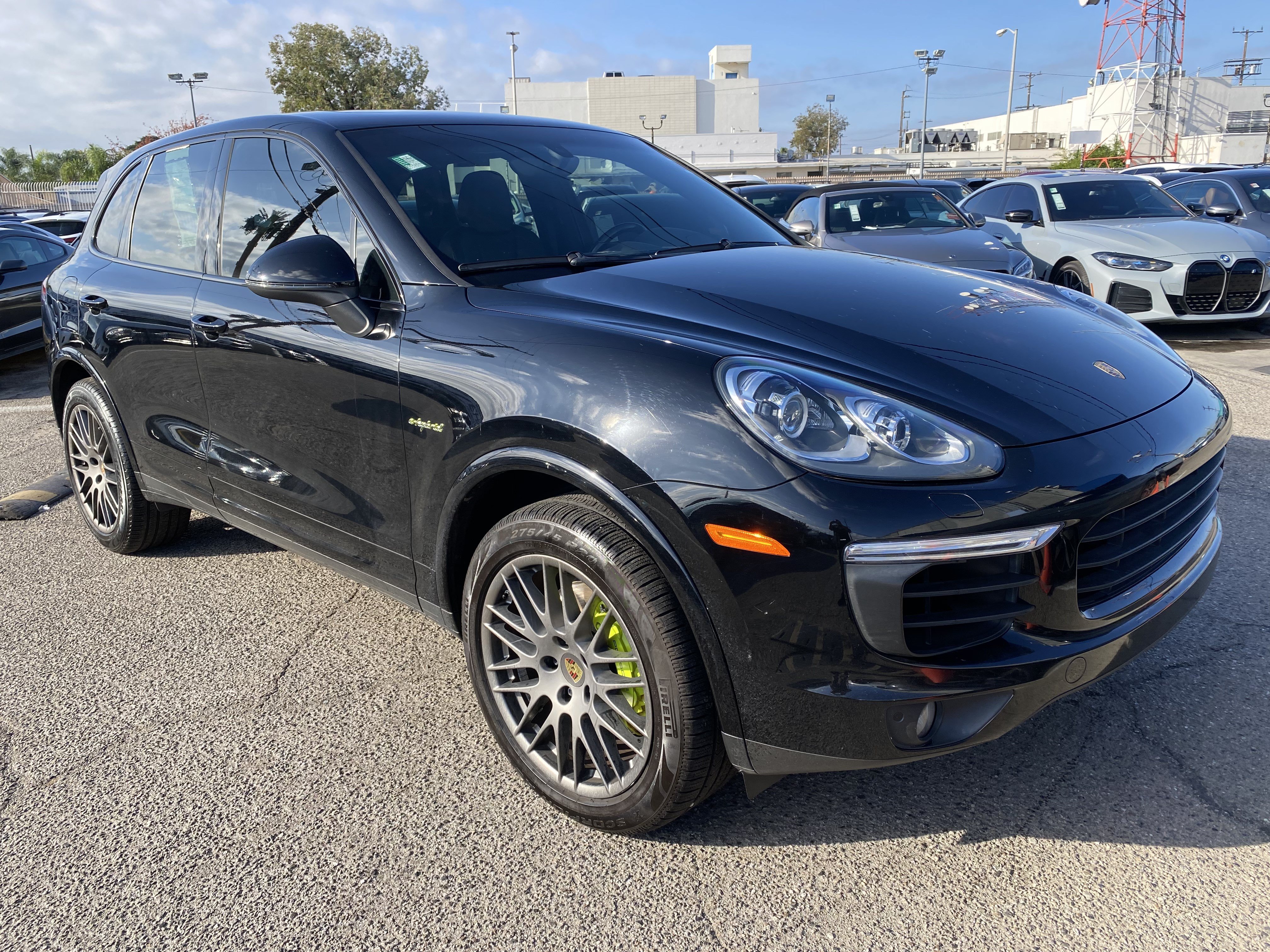 Used 2017 Porsche Cayenne S Platinum AWD/4WD image 9