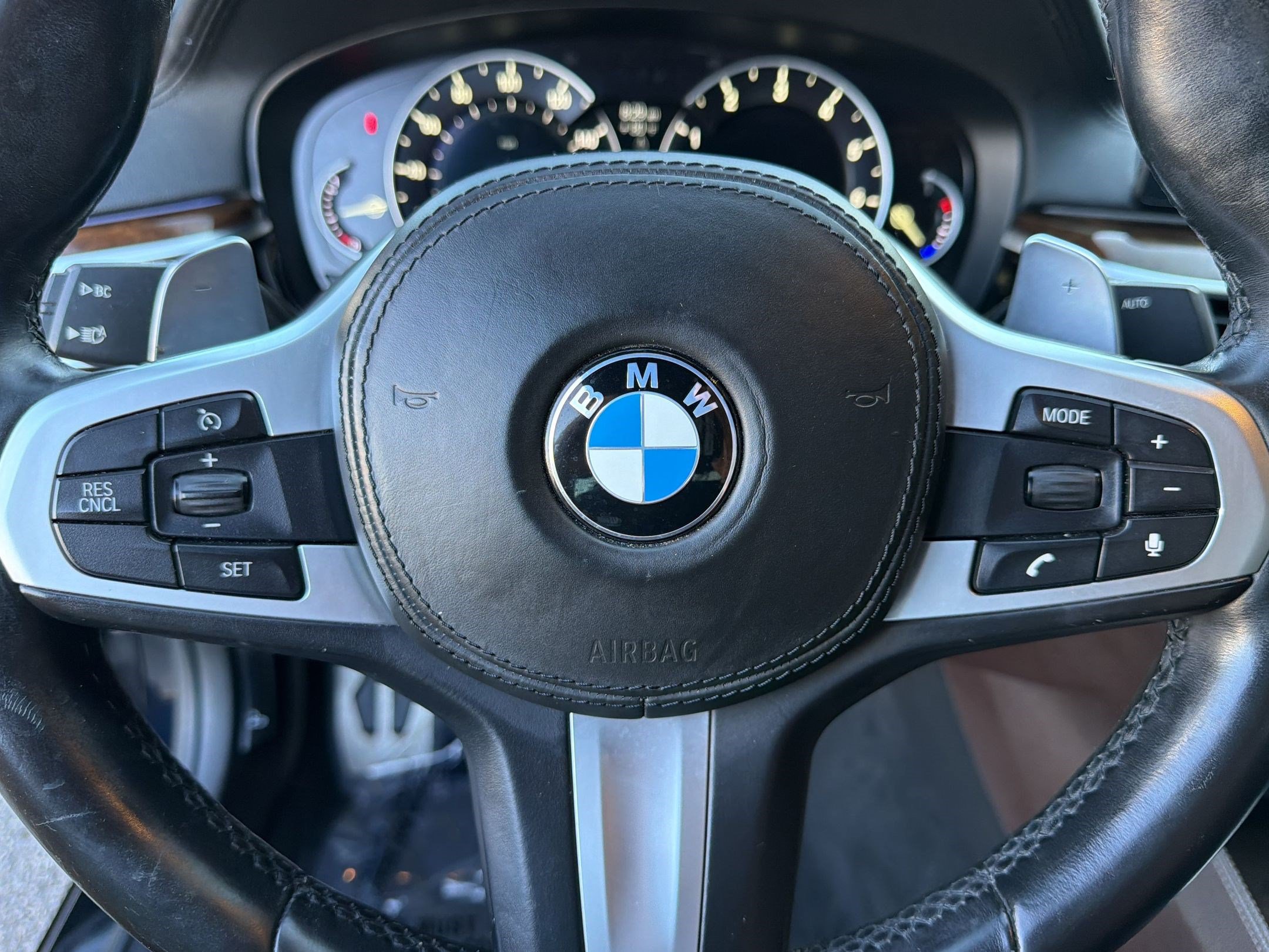 Used 2017 BMW 540i RWD image 11